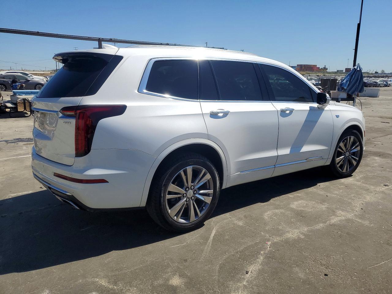 2022 Cadillac Xt6 Premium Luxury - zdjęcie 3