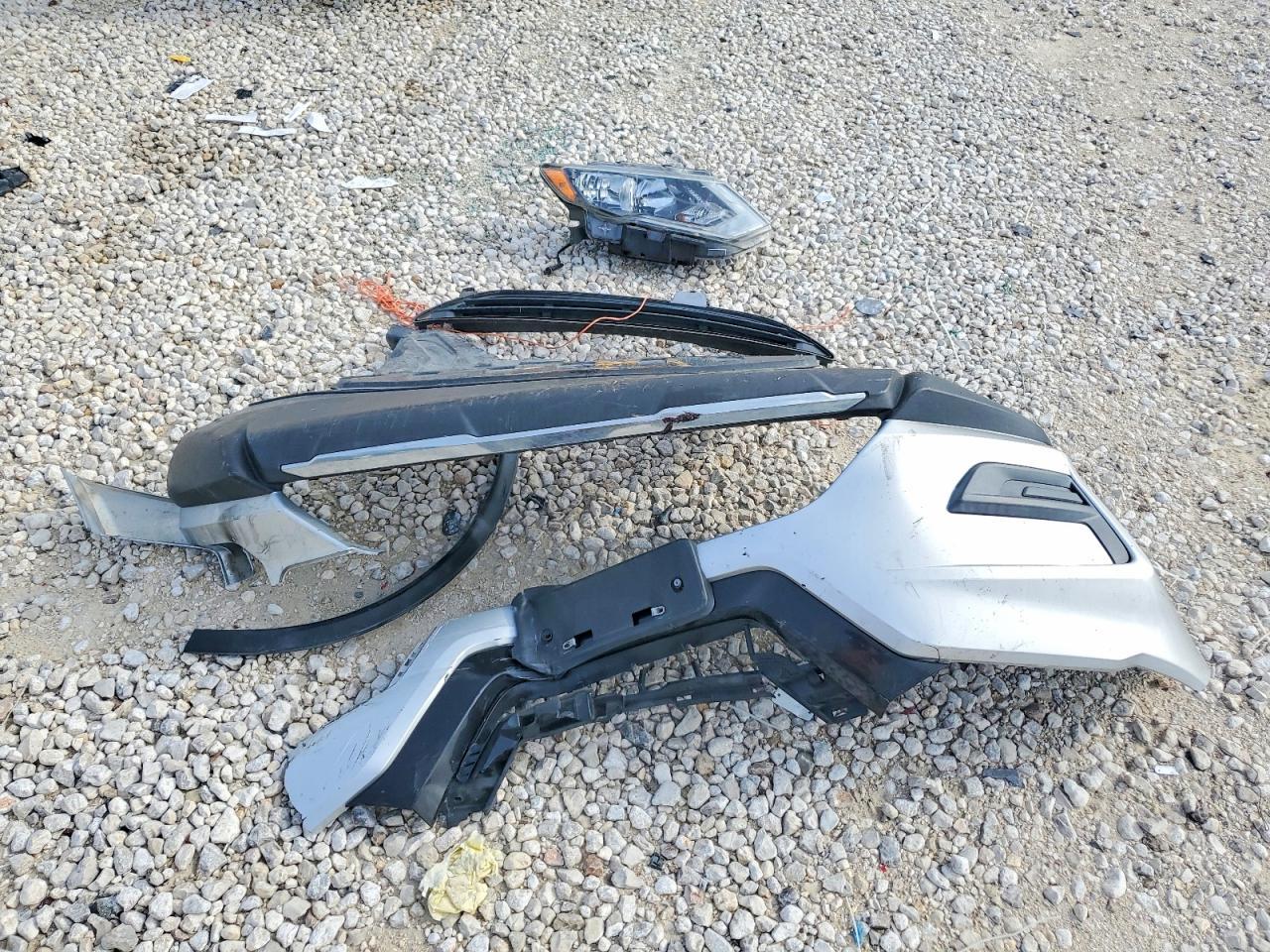 2020 Nissan Rogue S - zdjęcie 13