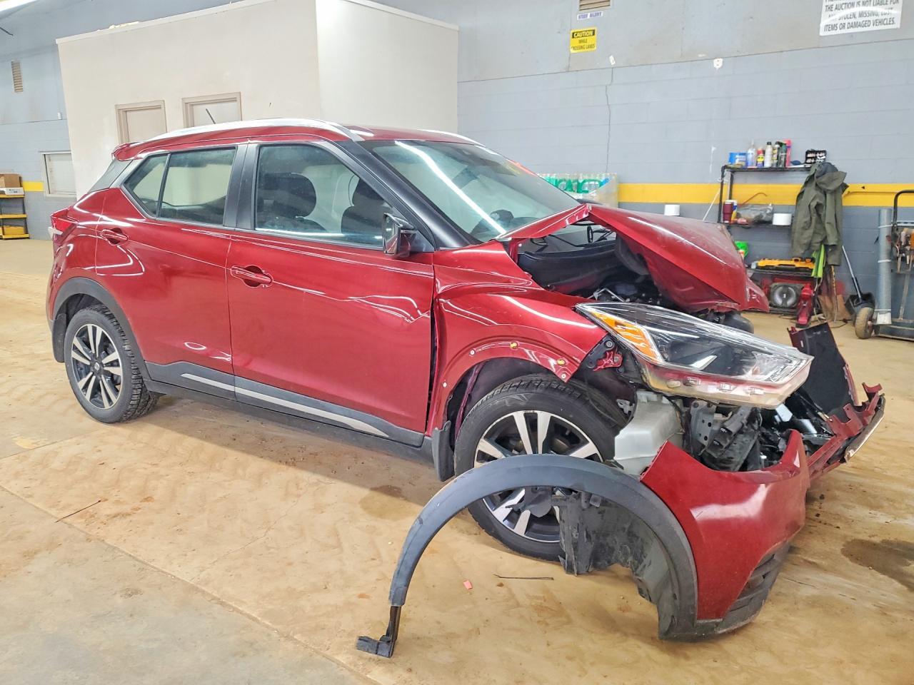 2020 Nissan Kicks Sr - zdjęcie 4