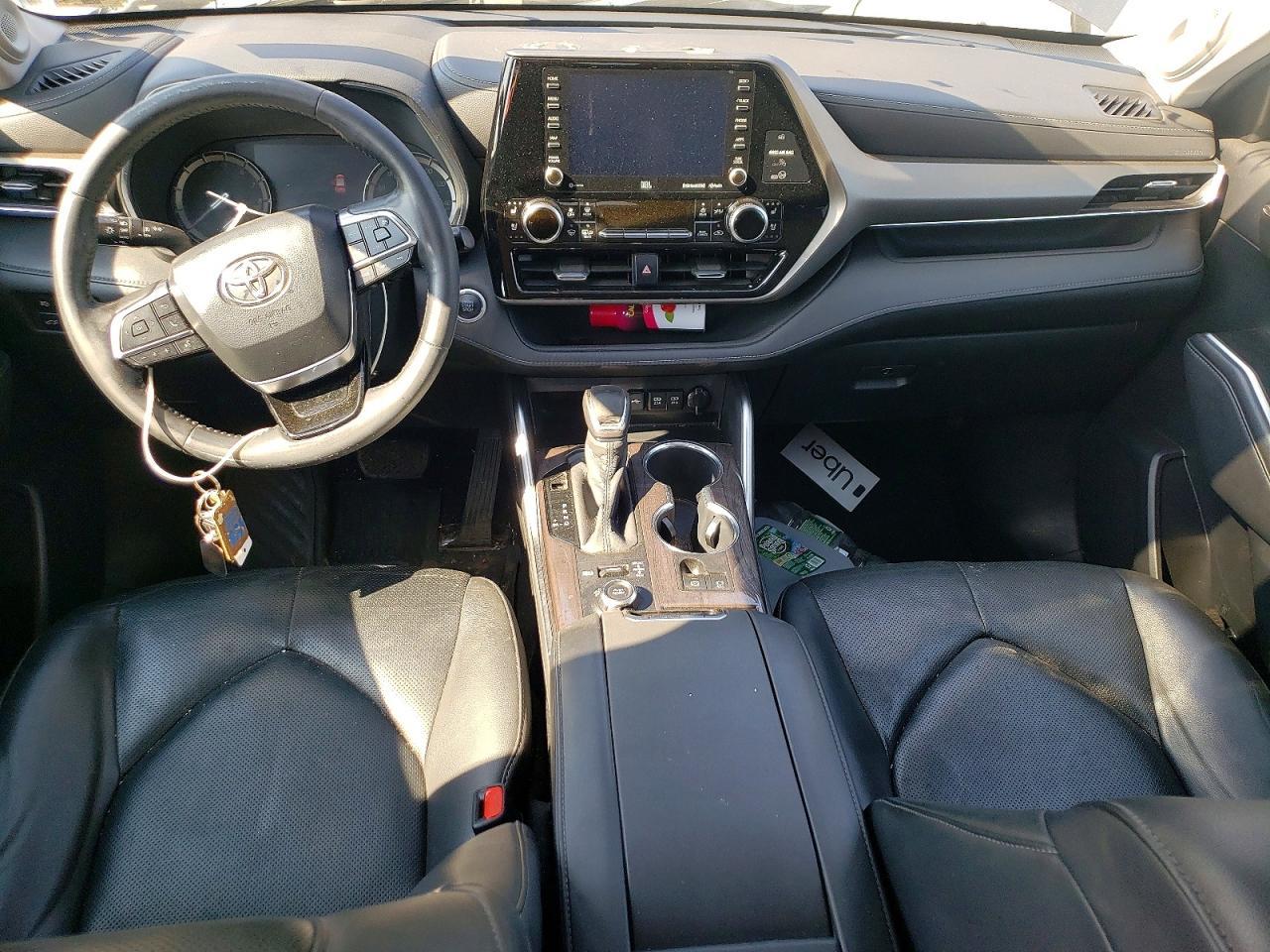 2020 Toyota Highlander - zdjęcie 8