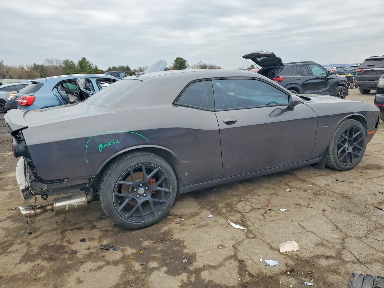 Dodge Challenger - zdjęcie 3