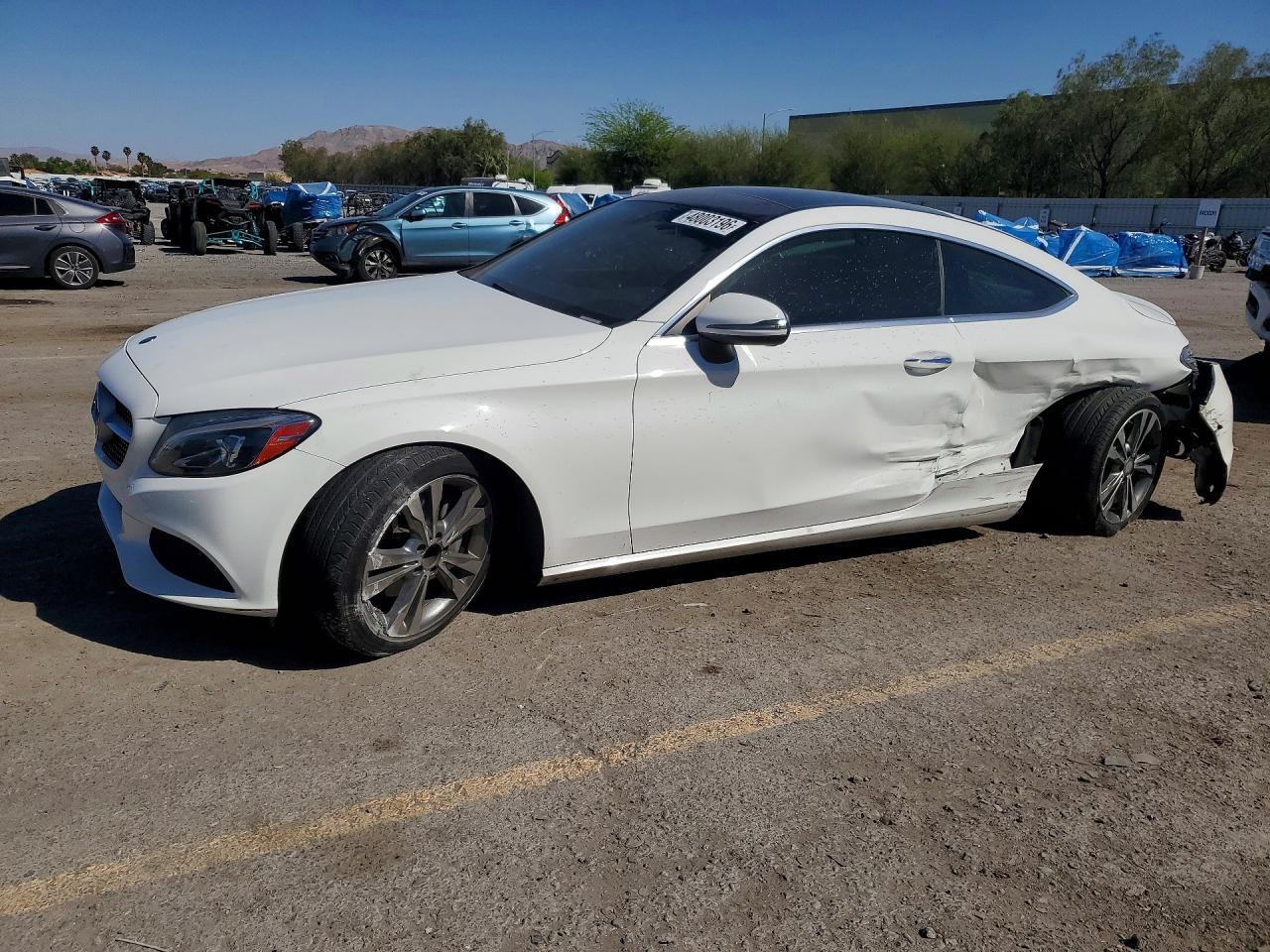 2017 Mercedes-Benz C 300 - zdjęcie główne