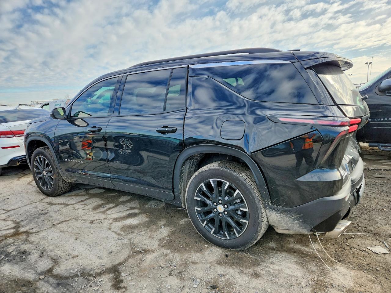 2026 Chevrolet Traverse Lt - zdjęcie 2