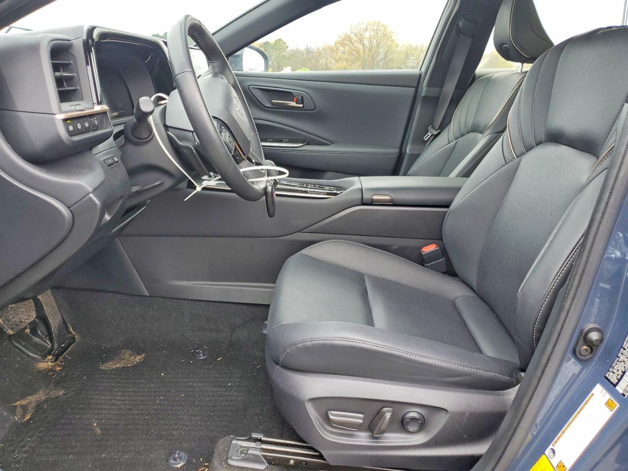 2025 Toyota Crown Signia Xle - zdjęcie 7