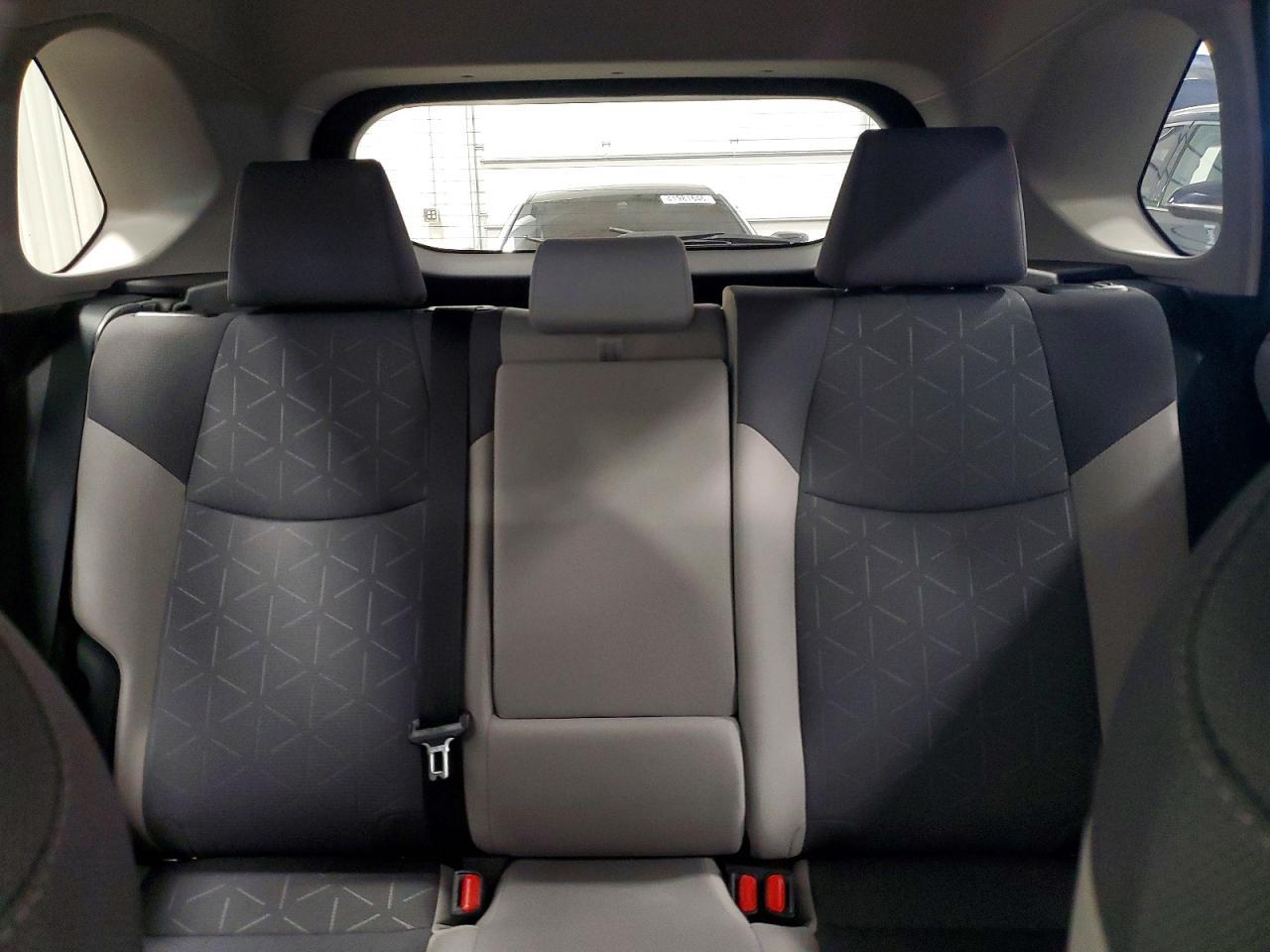 2025 Toyota Rav4 Hybrid Xle - zdjęcie 10