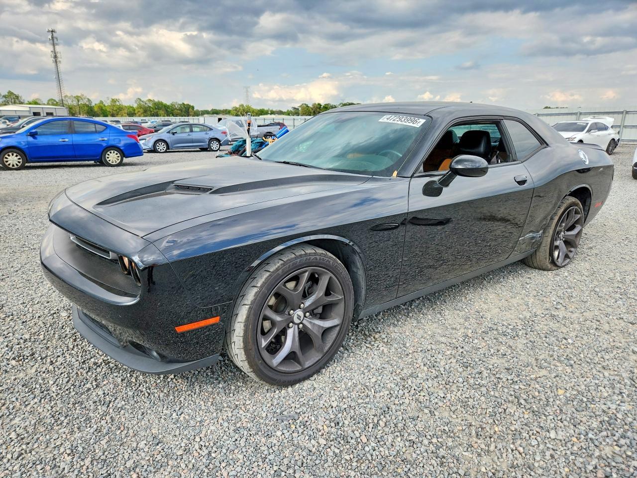 2019 Dodge Challenger Sxt - zdjęcie główne