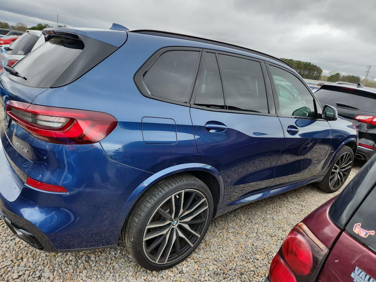 2023 BMW X5 xDrive40I - zdjęcie 3