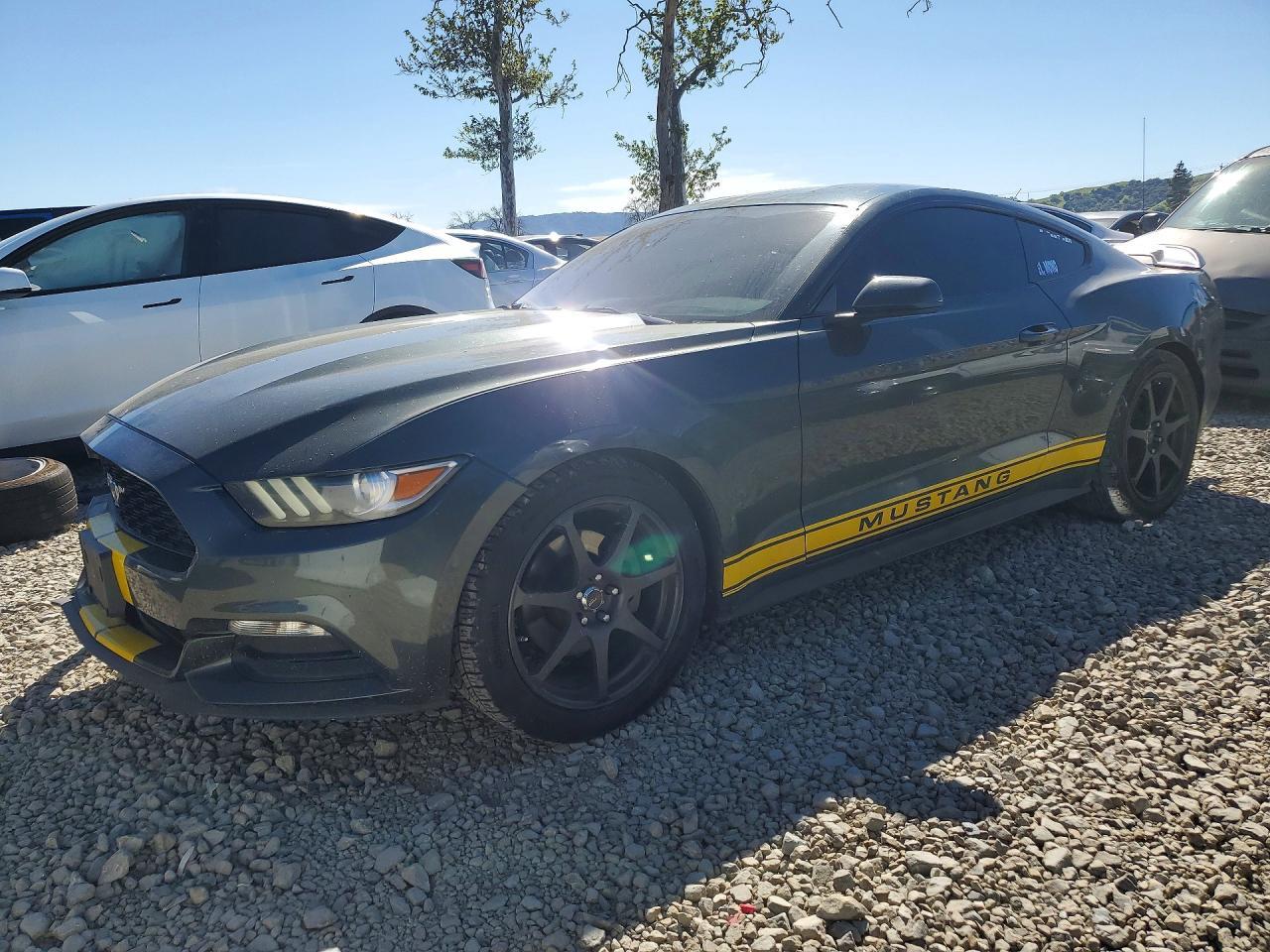 2015 Ford Mustang - zdjęcie główne