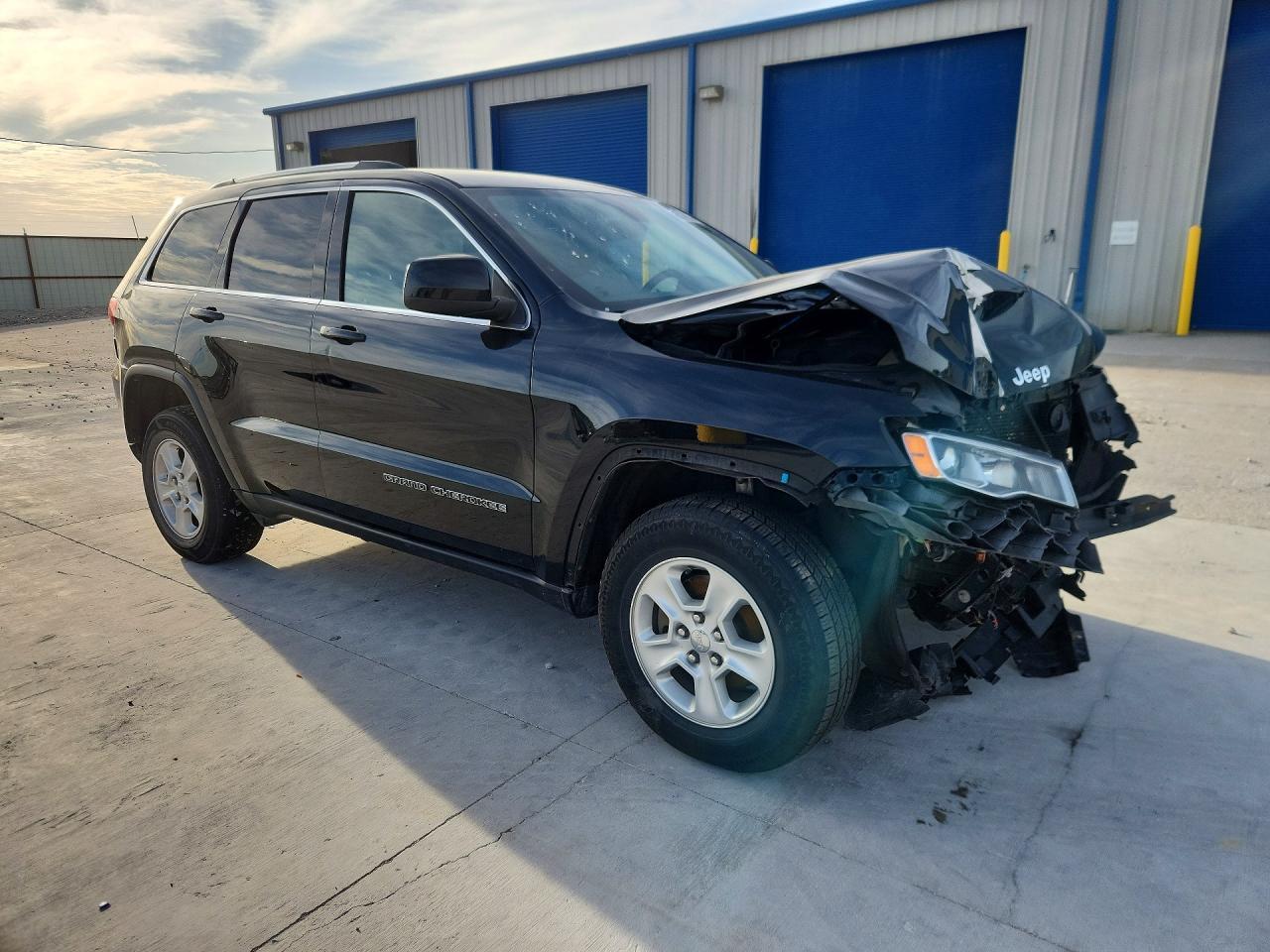 2017 Jeep Grand Cherokee Laredo - zdjęcie 4