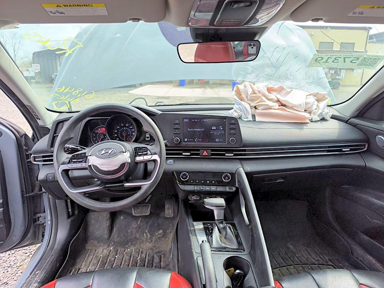 2021 Hyundai Elantra Sel - zdjęcie 8