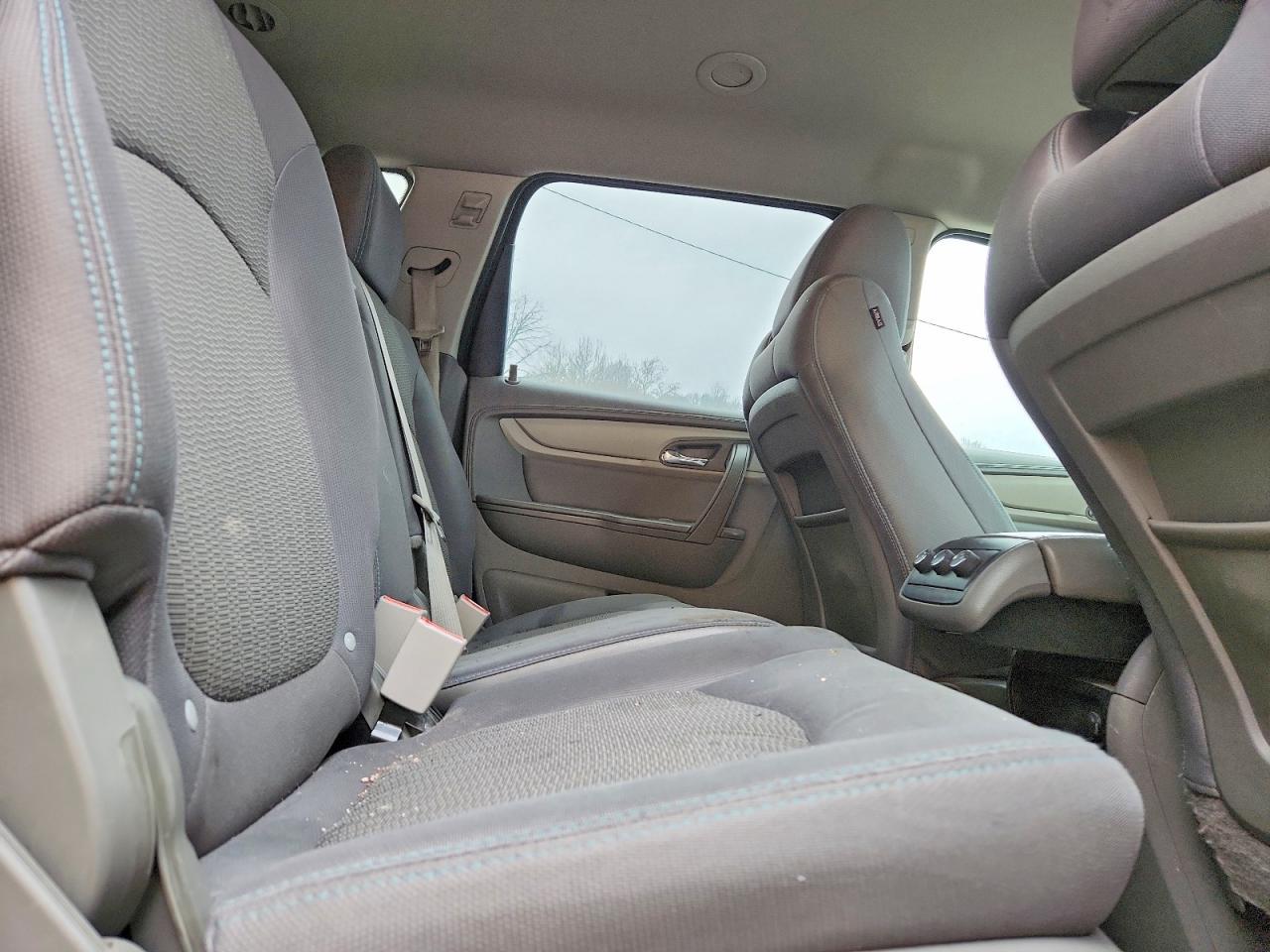 2015 Chevrolet Traverse Ls - zdjęcie 11