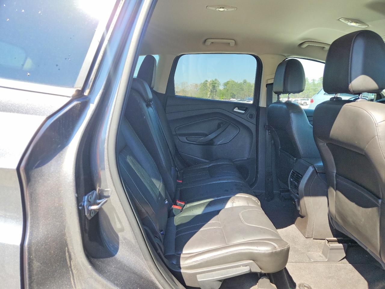 2013 Ford Escape Titanium - zdjęcie 10