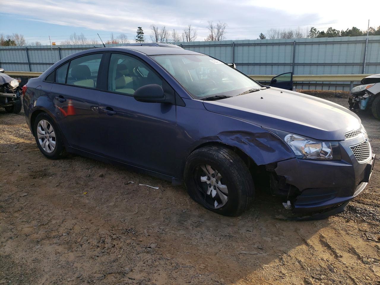 2014 Chevrolet Cruze Ls - zdjęcie 4