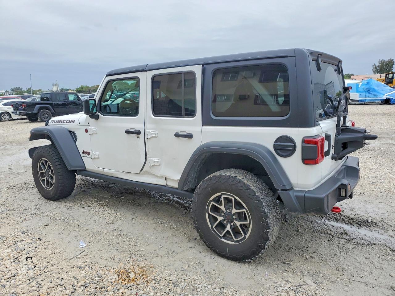 2024 Jeep Wrangler Rubicon - zdjęcie 2