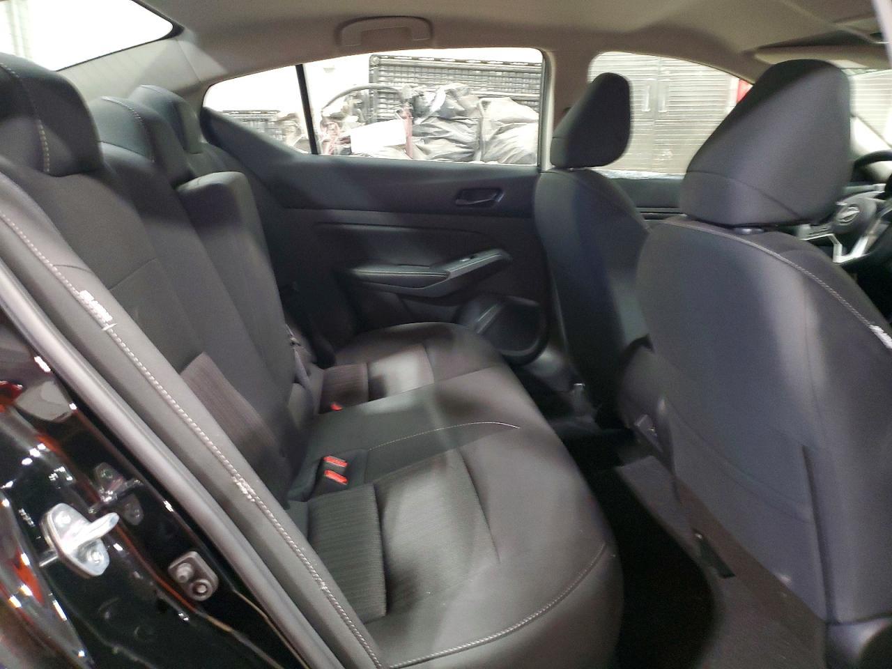 2025 Nissan Altima 2.5 Sv - zdjęcie 10