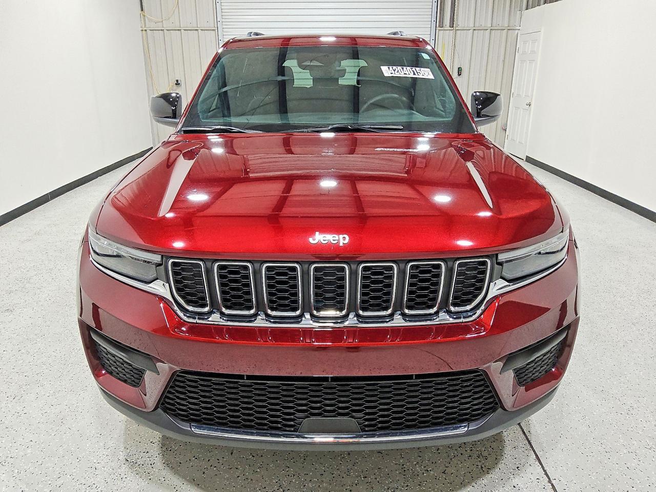 2025 Jeep Grand Cherokee Laredo - zdjęcie 5