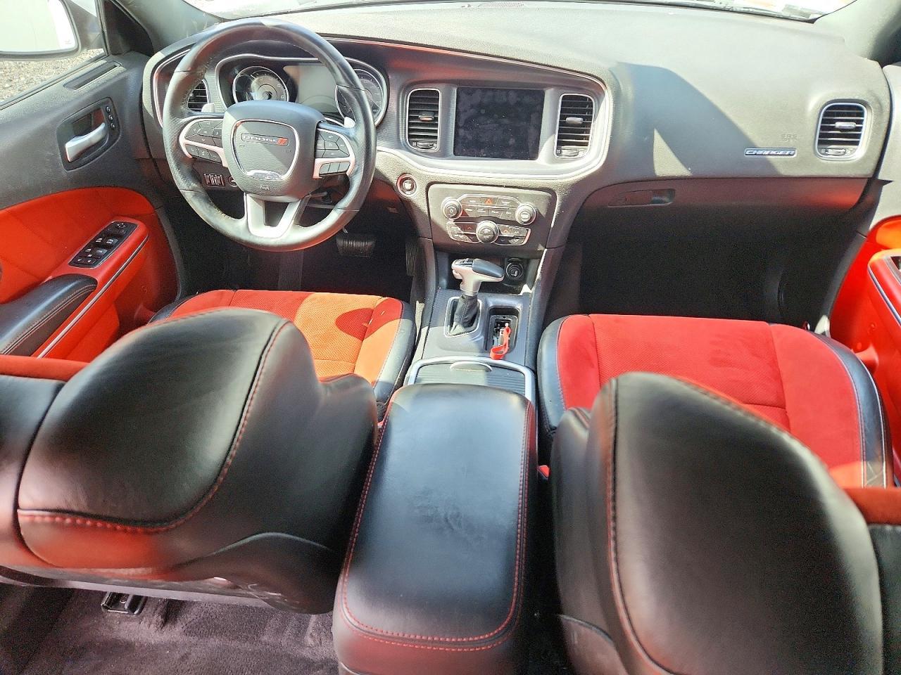 2018 Dodge Charger R - zdjęcie 8