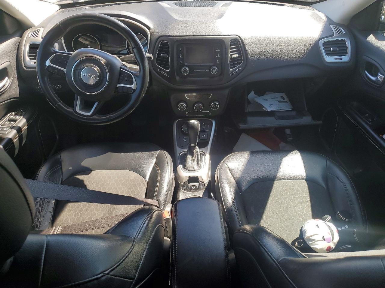 2018 Jeep Compass Latitude - zdjęcie 8