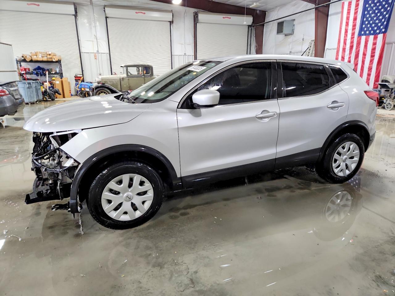 2019 Nissan Rogue Sport S - zdjęcie główne