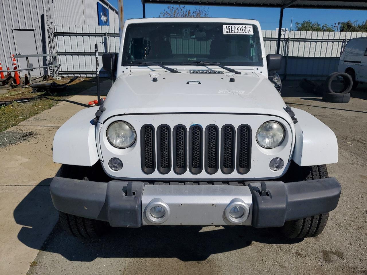 2014 Jeep Wrangler Unlimited Sahara - zdjęcie 5