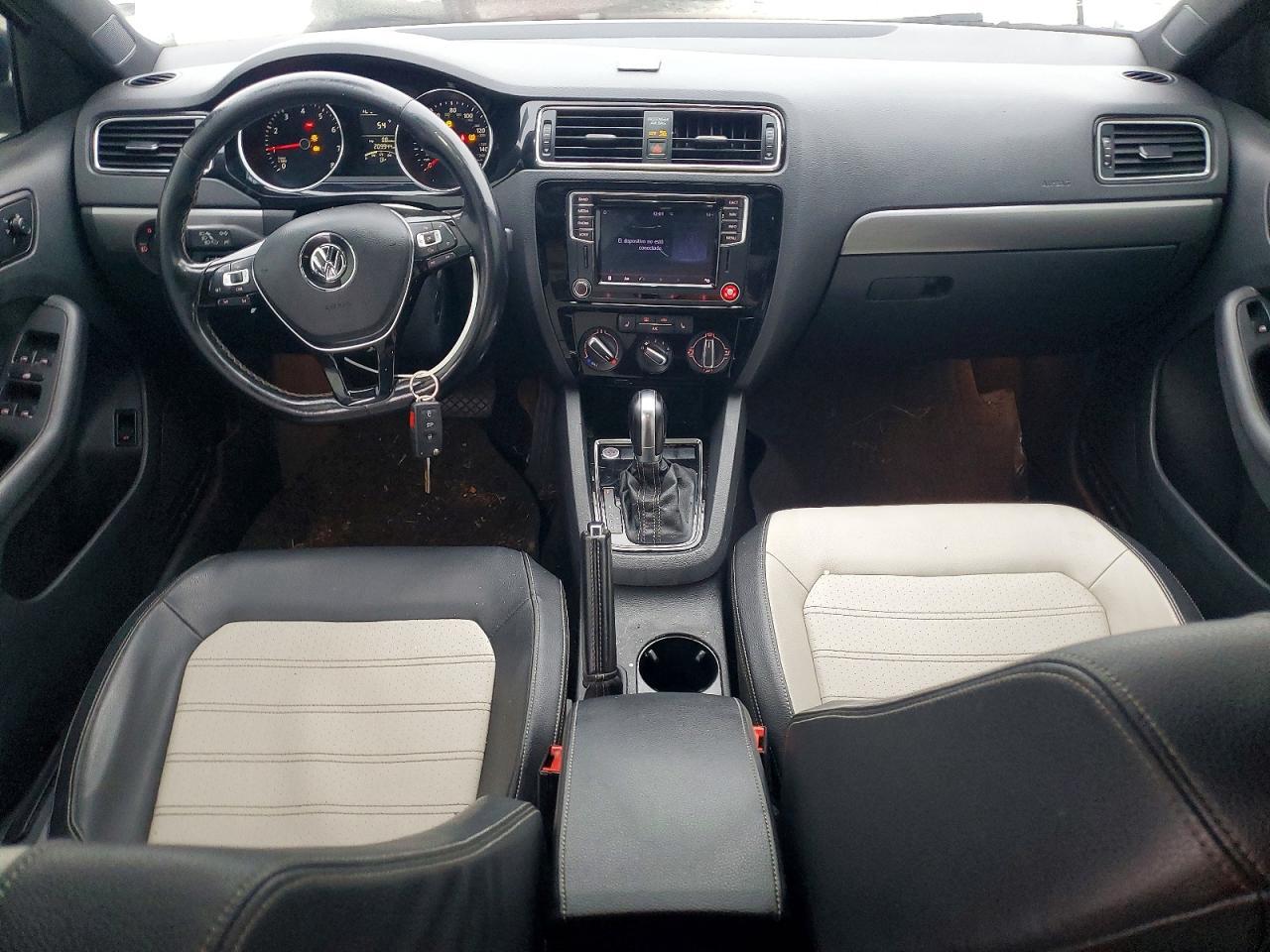 2016 Volkswagen Jetta 1.8T Sport - zdjęcie 8