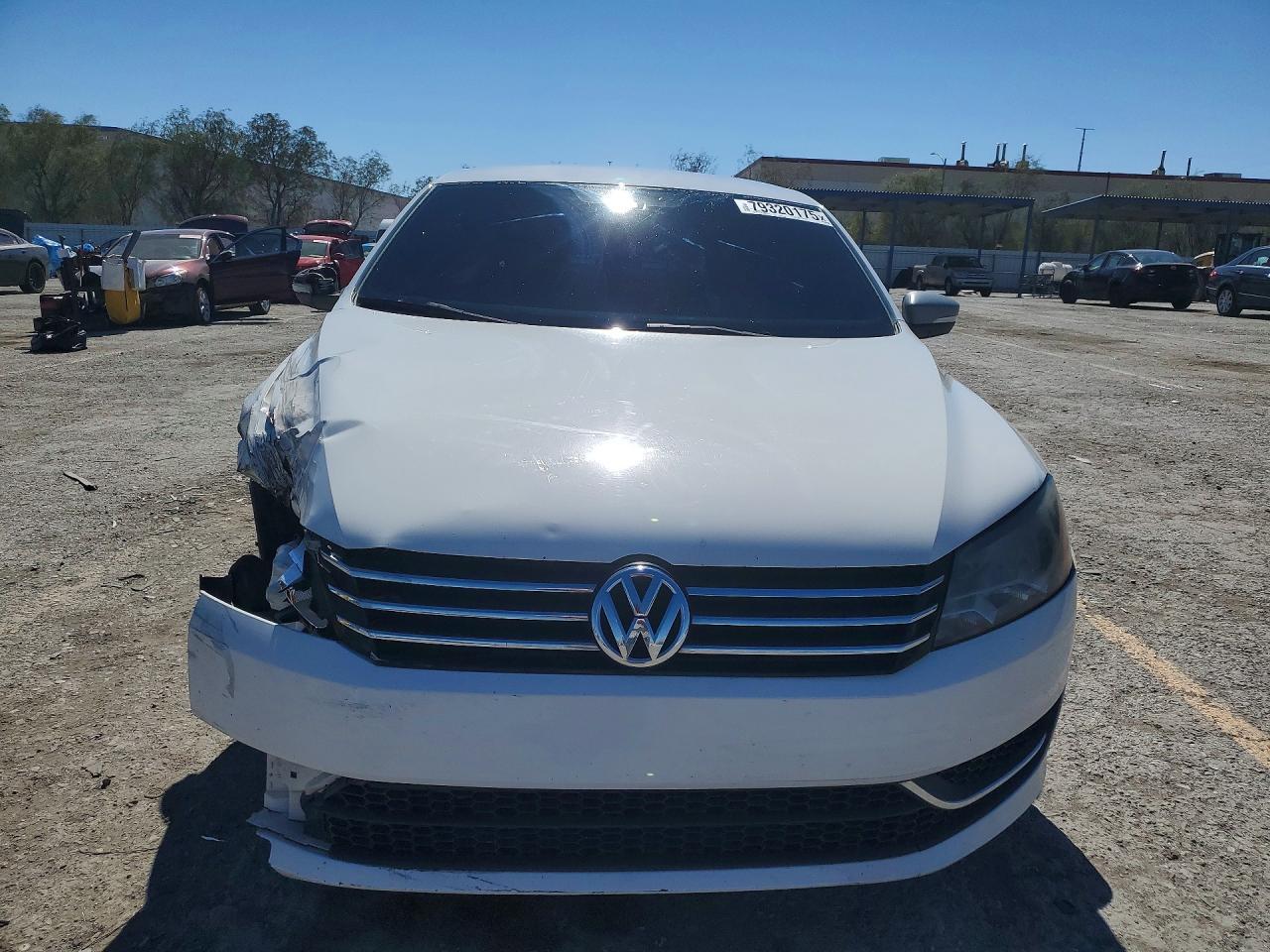 2015 Volkswagen Passat S - zdjęcie 5