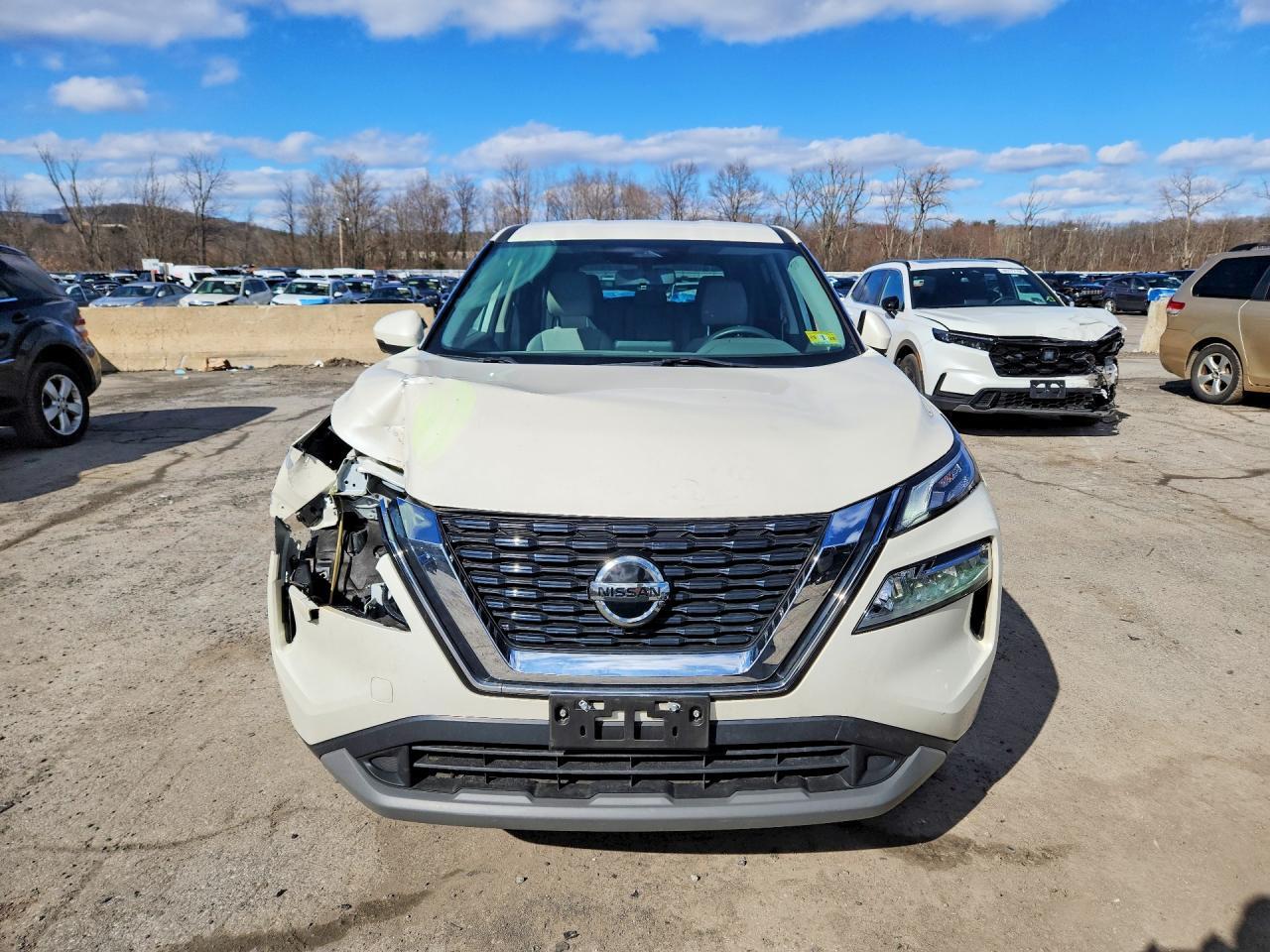 2021 Nissan Rogue Sv - zdjęcie 5