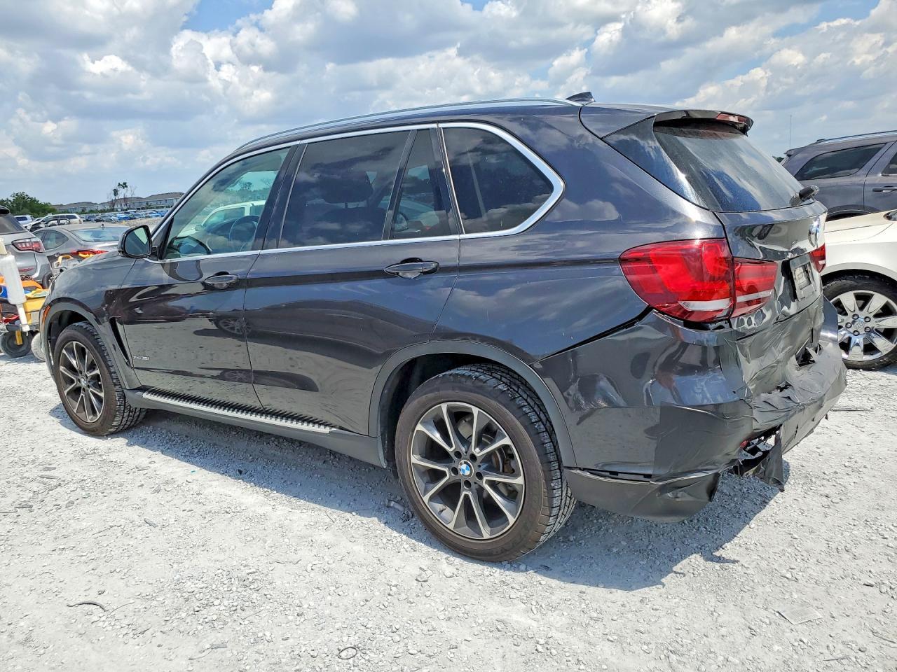 2014 BMW X5 xDrive35I - zdjęcie 2