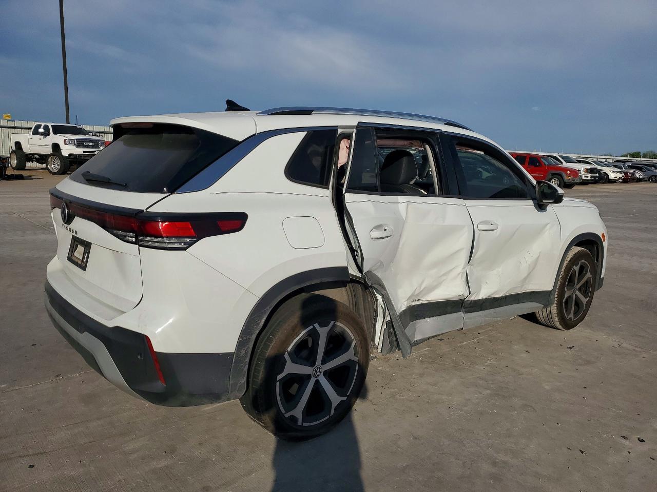 2025 Volkswagen Tiguan Se - zdjęcie 3