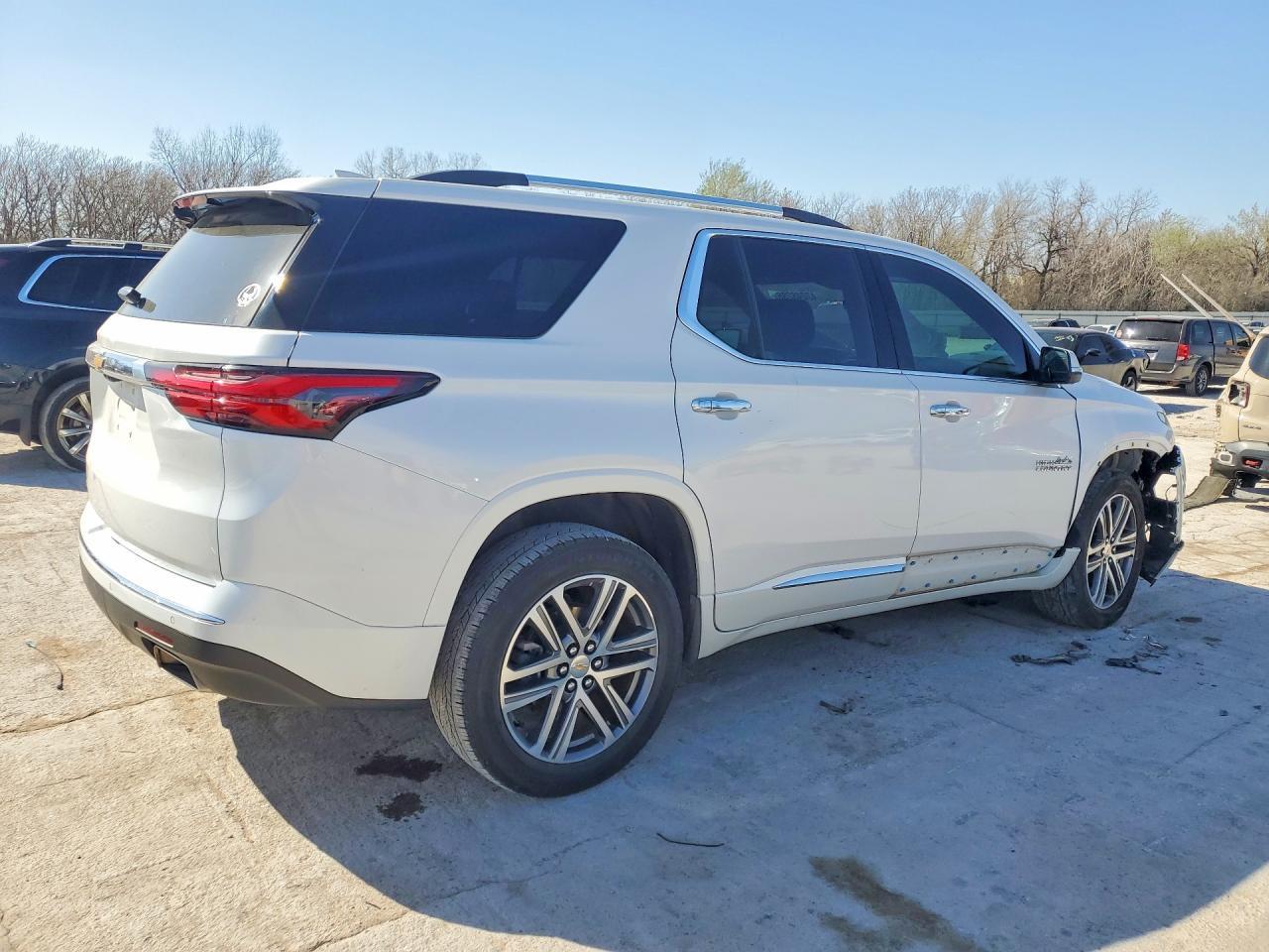2023 Chevrolet Traverse High Country - zdjęcie 3