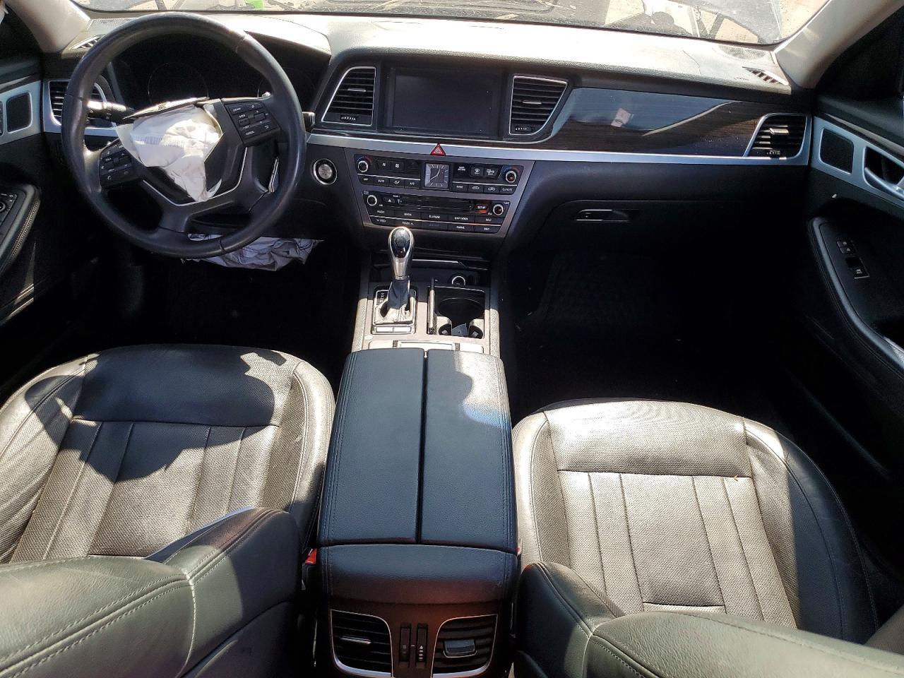 2015 Hyundai Genesis 3.8L - zdjęcie 8