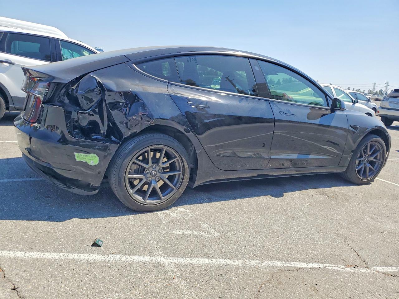 2023 Tesla Model 3 - zdjęcie 3