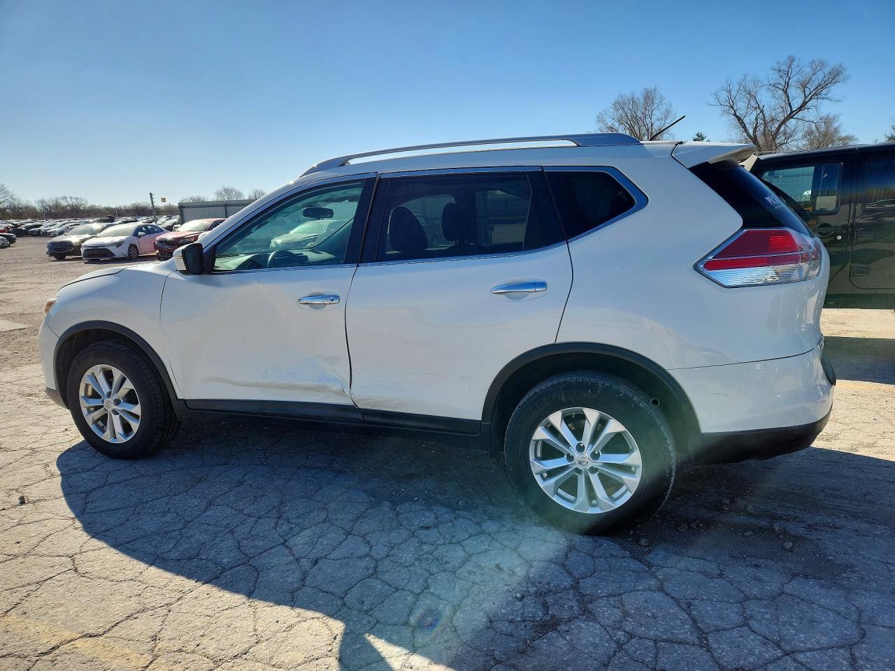 2015 Nissan Rogue S - zdjęcie 2