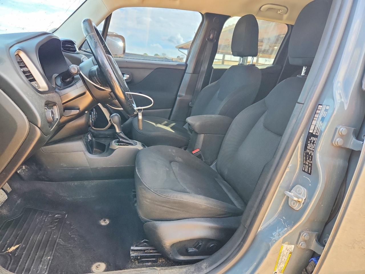 2017 Jeep Renegade Latitude - zdjęcie 7