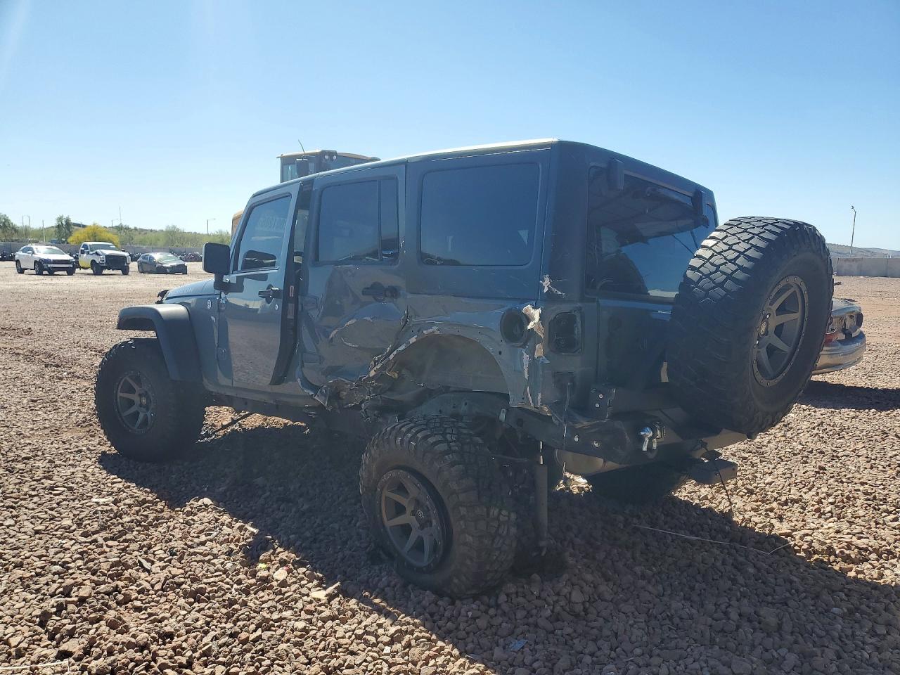 2015 Jeep Wrangler Unlimited Rubicon - zdjęcie 2