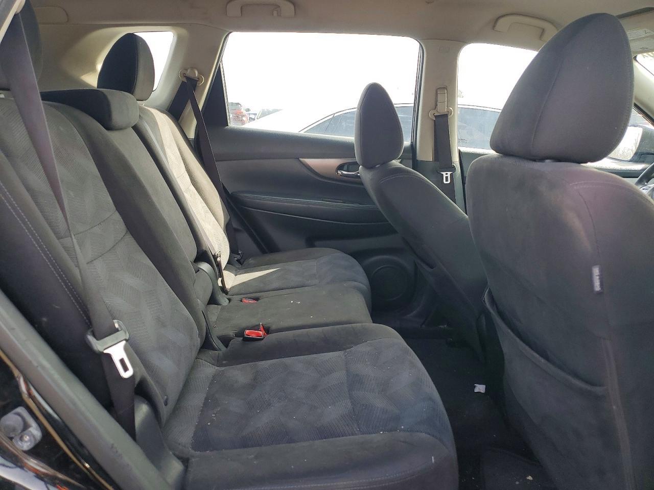 2015 Nissan Rogue S - zdjęcie 11