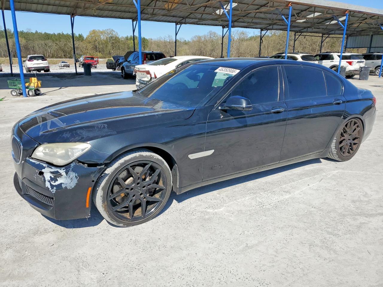 2014 BMW 750 Li - zdjęcie główne