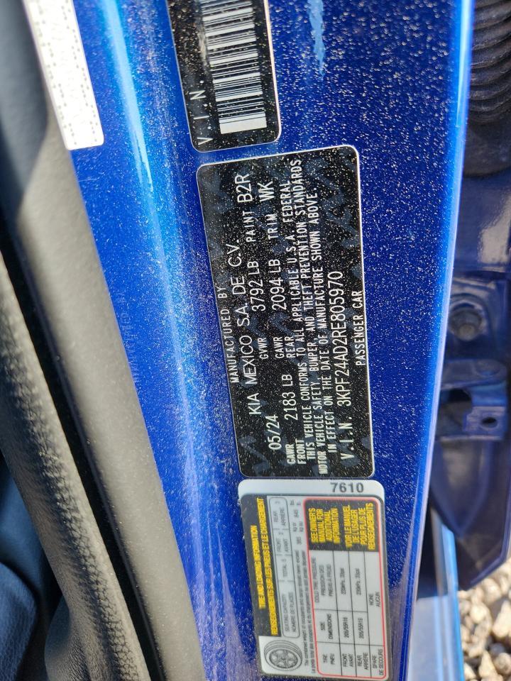 2024 Kia Forte Lxs - zdjęcie 12