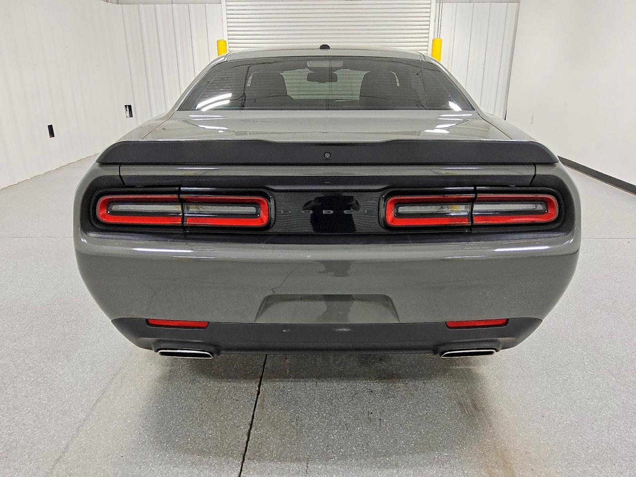 2023 Dodge Challenger Sxt - zdjęcie 6
