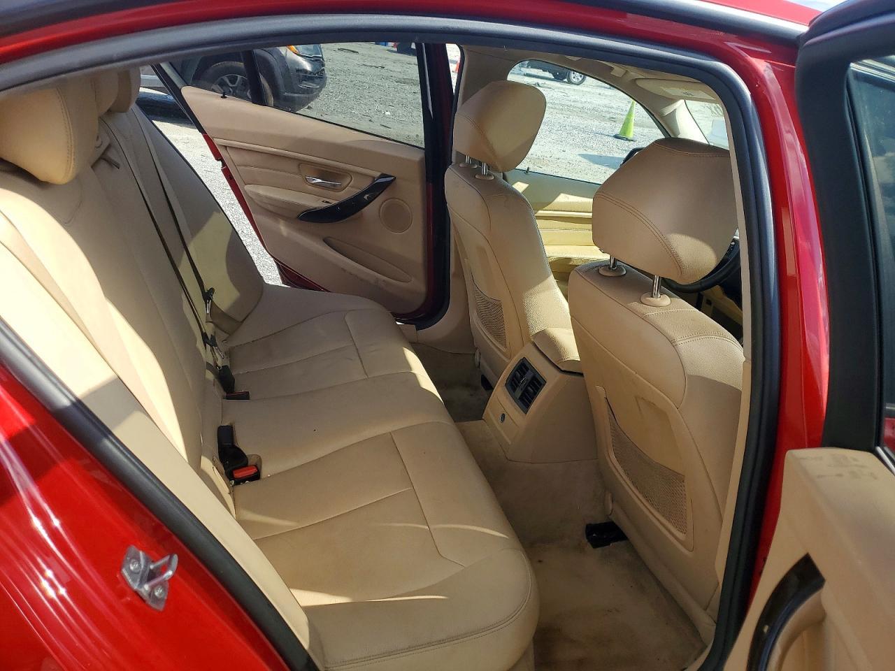 2015 BMW 328 I - zdjęcie 10