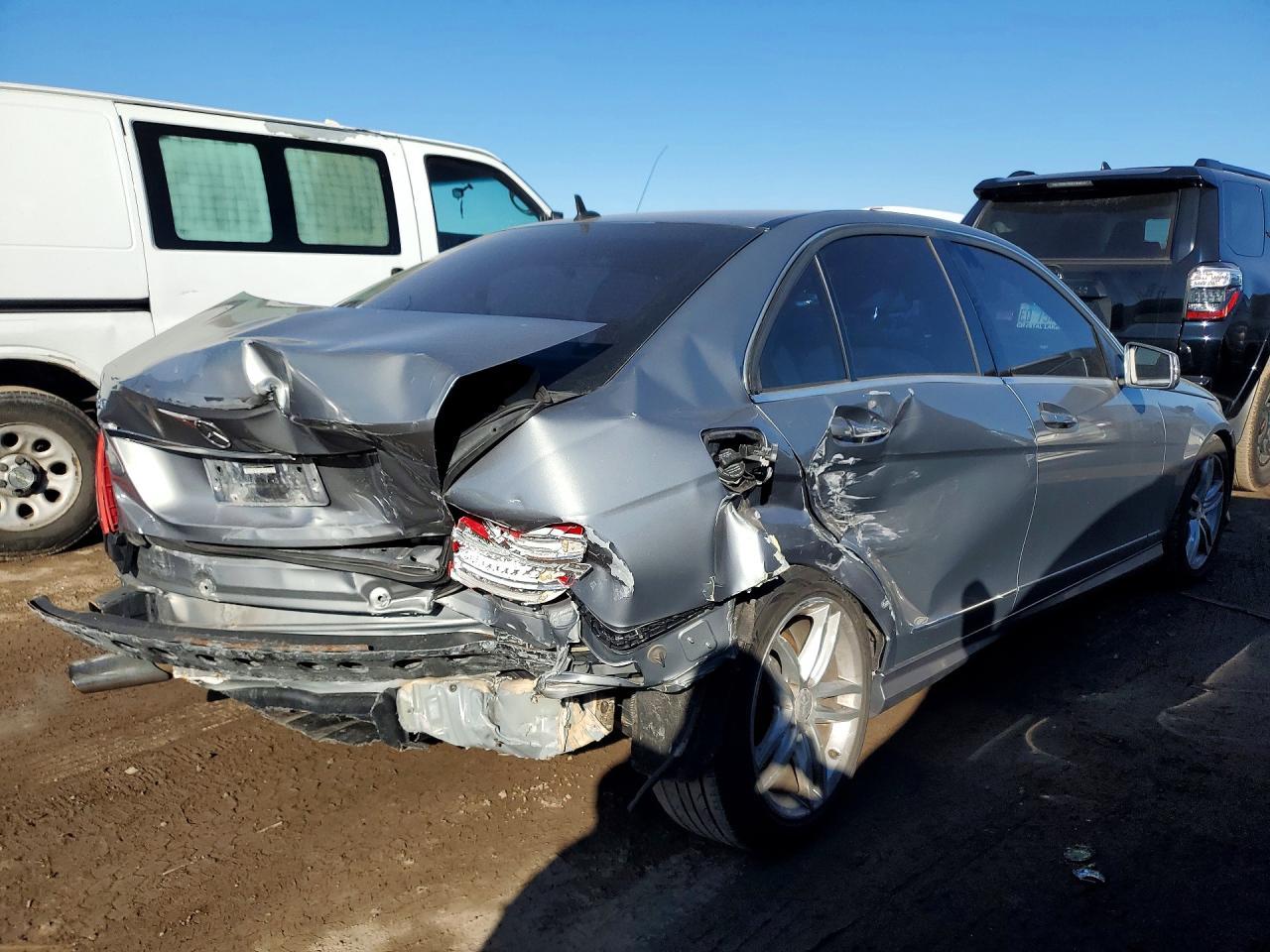 2014 Mercedes-Benz C 250 - zdjęcie 3