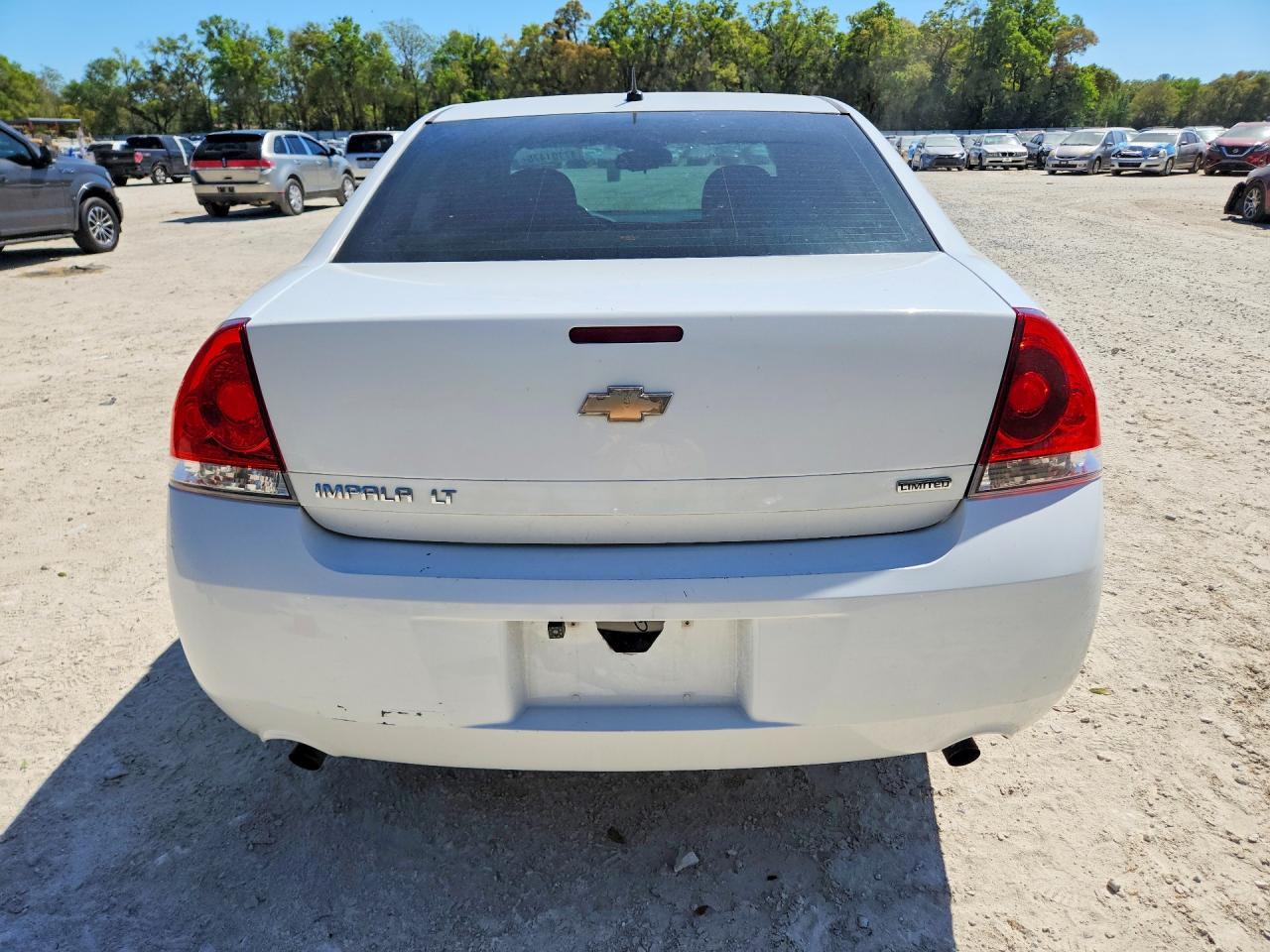 2014 Chevrolet Impala - zdjęcie 6