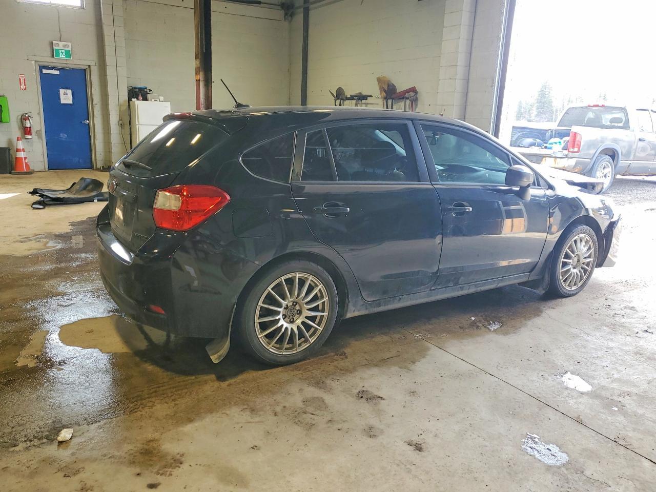 2016 Subaru Impreza Premium - zdjęcie 3