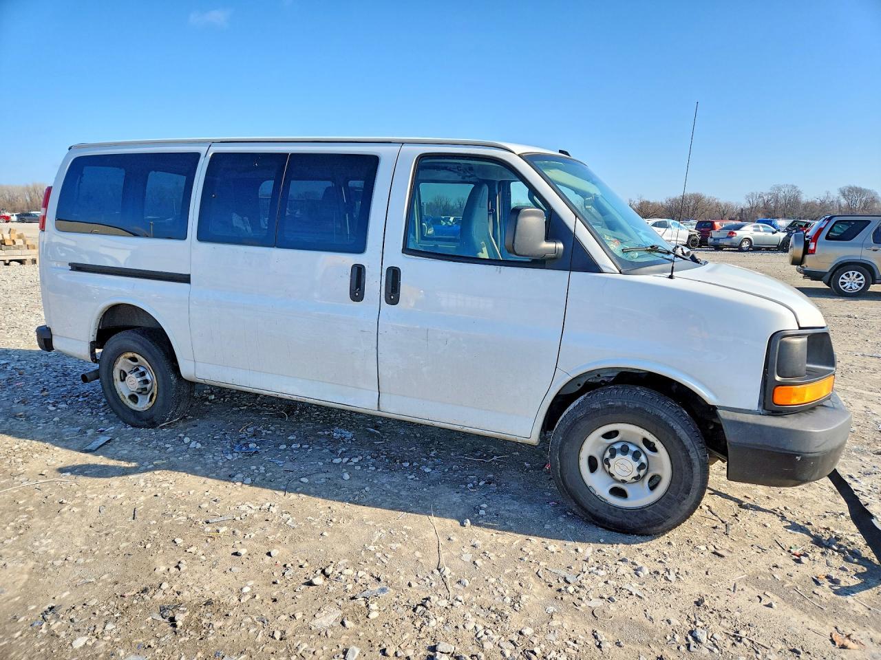 2017 Chevrolet Express G2500 - zdjęcie 4