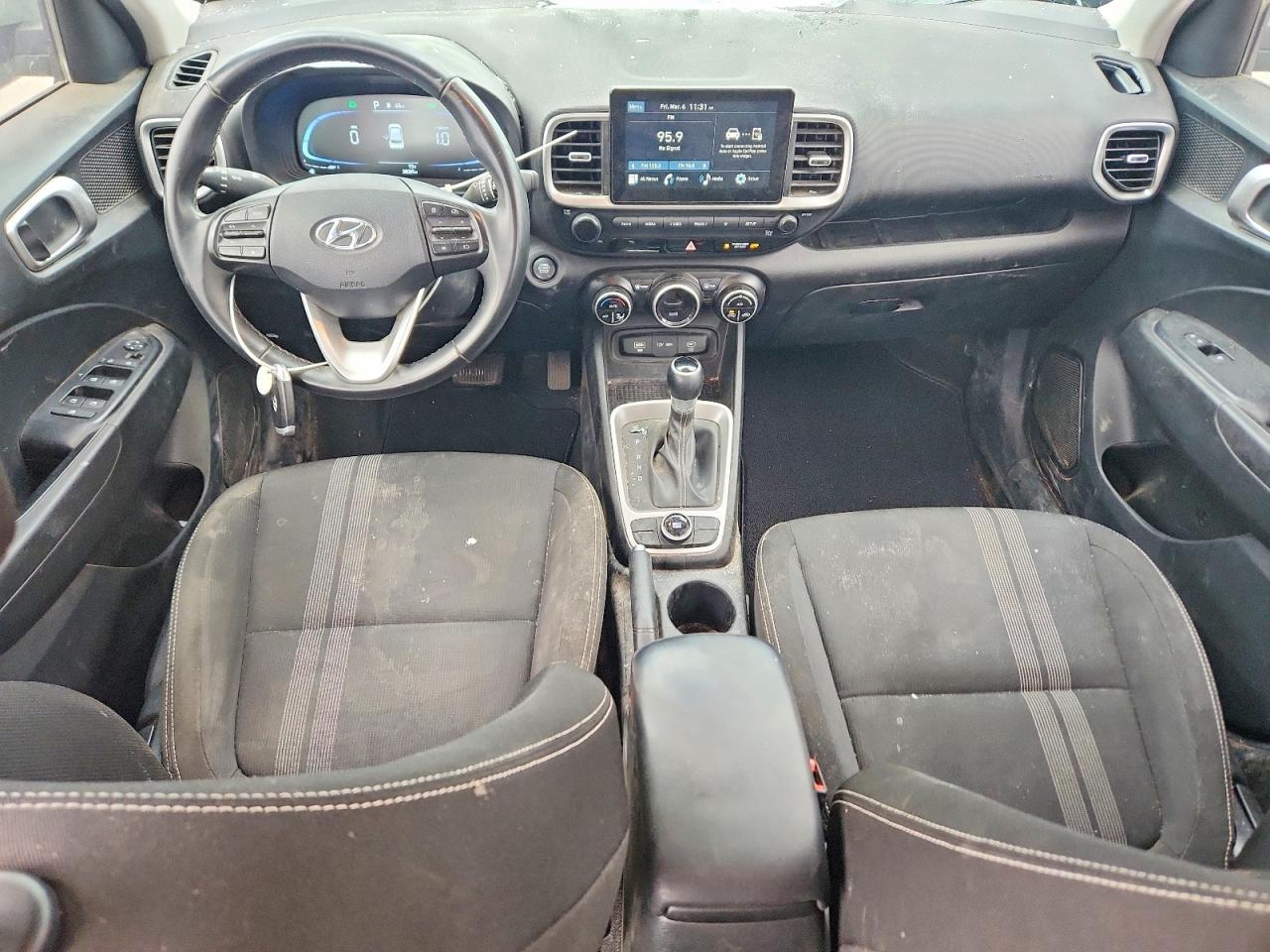 2025 Hyundai Venue Sel - zdjęcie 8