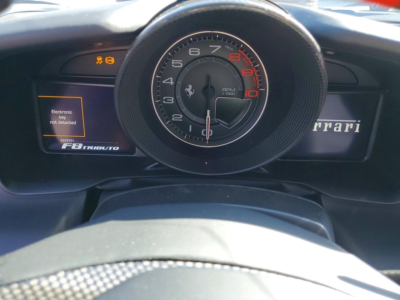 2022 Ferrari F8 Tributo - zdjęcie 9