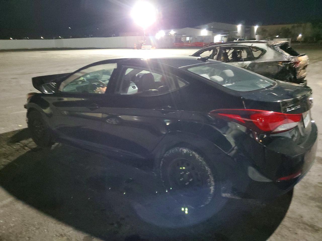 2016 Hyundai Elantra Se - zdjęcie 2