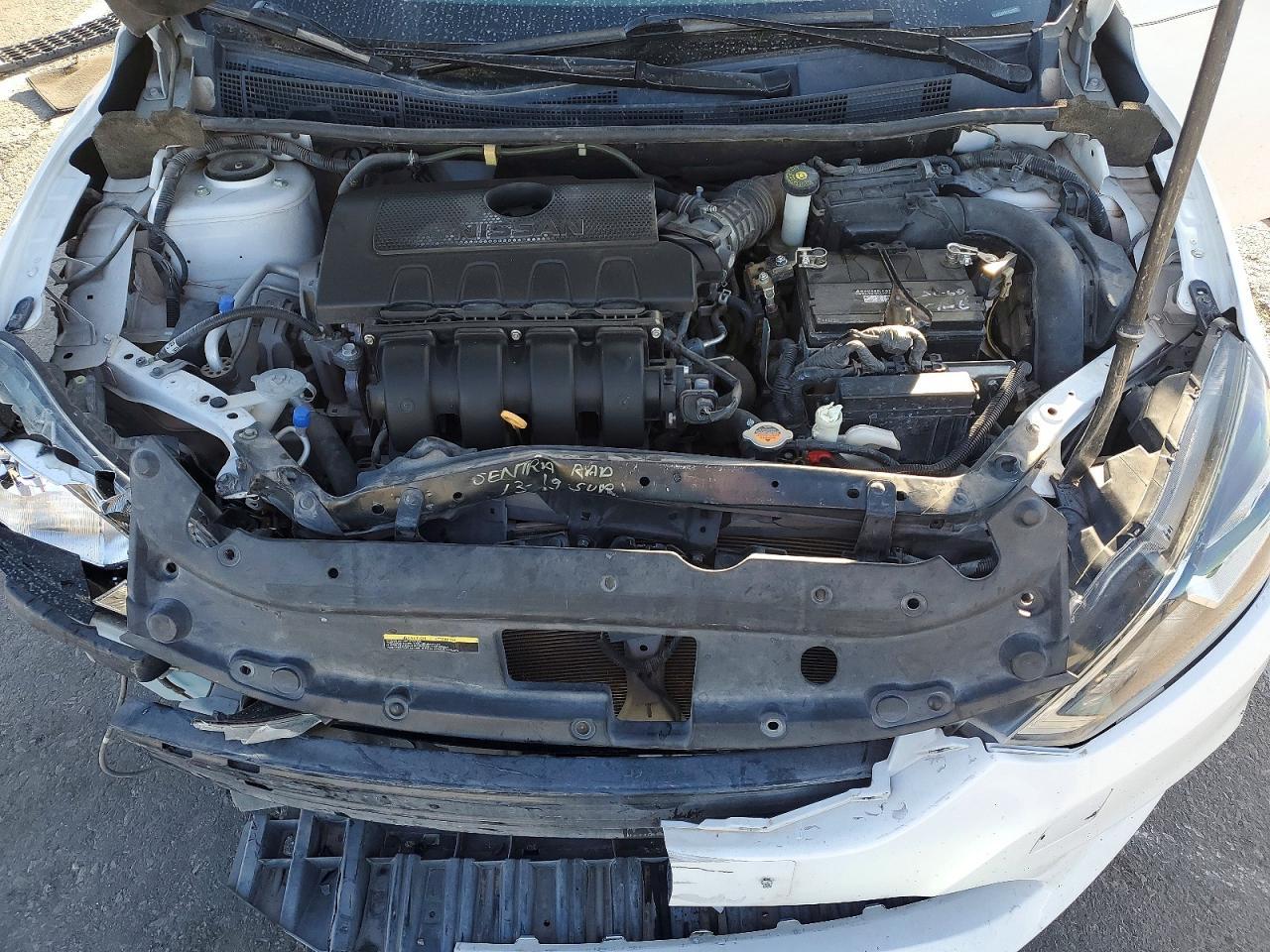 2019 Nissan Sentra S - zdjęcie 11