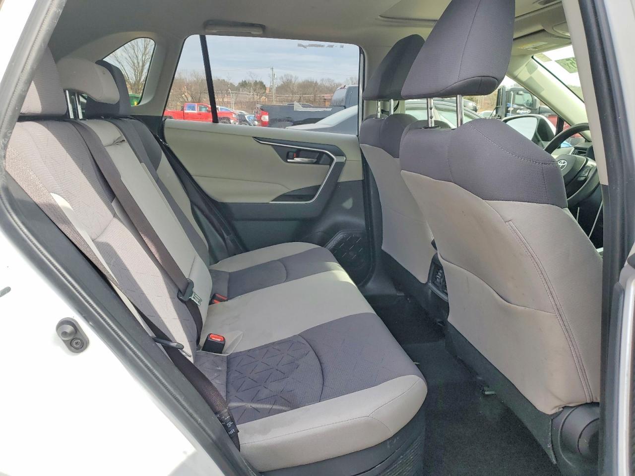 2019 Toyota Rav4 Hybrid Xle - zdjęcie 11