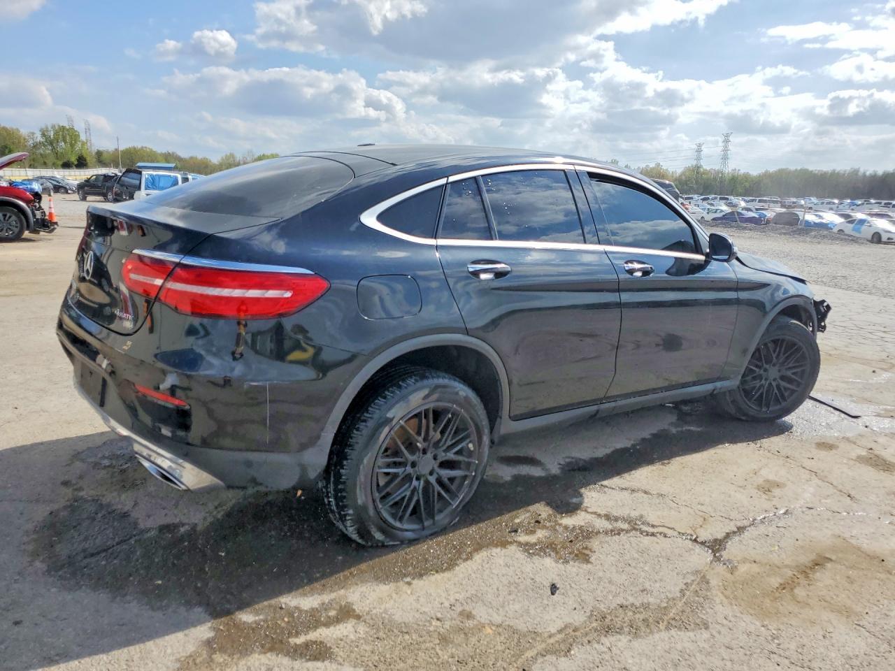 2019 Mercedes-Benz Glc Coupe 300 4Matic - zdjęcie 3